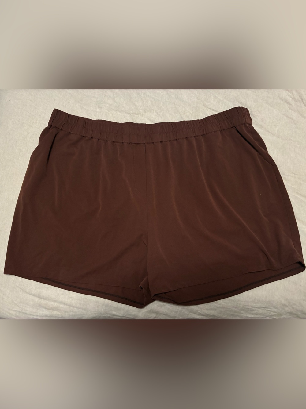 Universal Standard Brown Elastic-Waist Athletic Shorts
